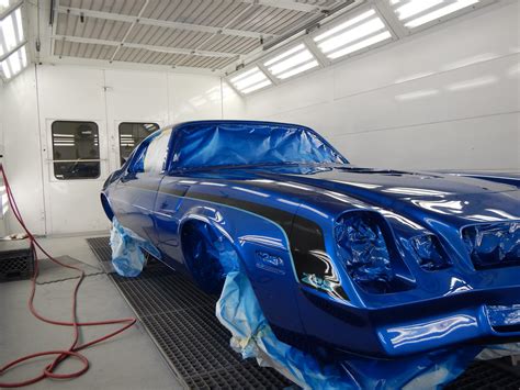 Automotive paint resins are usually one of the following three chemical compounds: lacquer, enamel, or urethane. Lacquer is difficult to find (and illegal to spray) in pollution-controlled areas ...